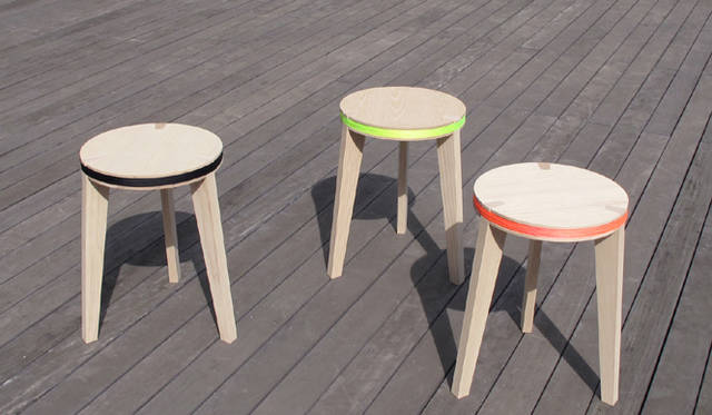 「TIGHT STOOL」（タイトスツール）