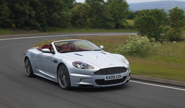 <b>ASTON MARTIN DBS VOLANTE｜アストン・マーティン DBS ヴォランテ</b>