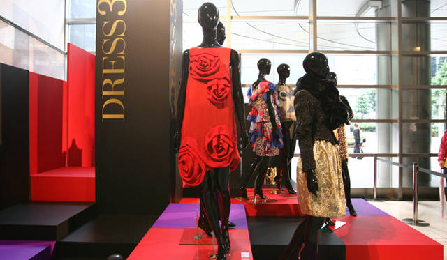 IWAYA FOR DRESS33（イワヤ・フォー・ドレス・サーティスリー） 2009-10 Autumn/Winter Collection