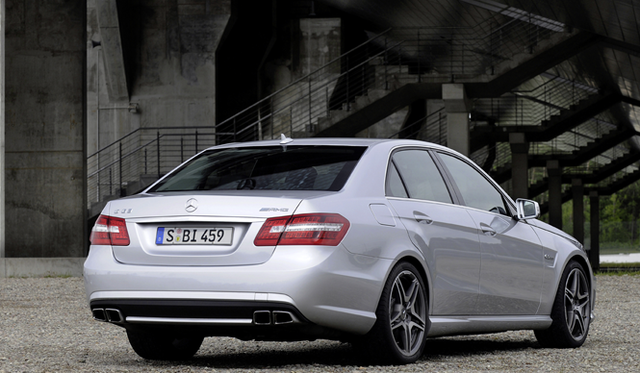<b>Mercedes-Benz E63 AMG｜メルセデス・ベンツ E63 AMG</b>