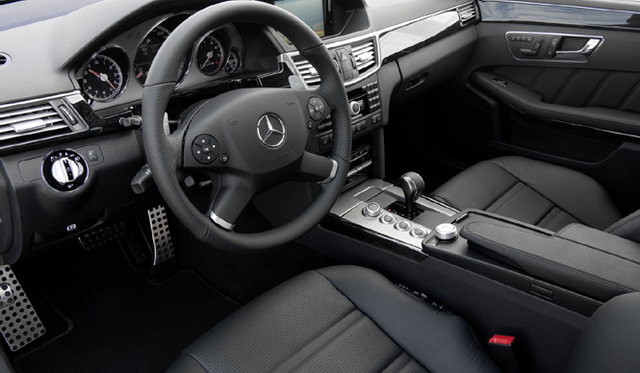 <b>Mercedes-Benz E63 AMG｜メルセデス・ベンツ E63 AMG</b>