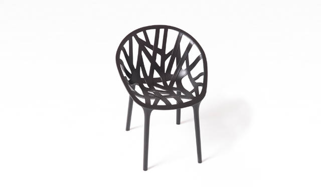 ブルレック兄弟のチェア「Vegetal（ベジタル）」 Photographer Paul Tahon with Ronan & Erwan Bouroullec　© www.vitra.com