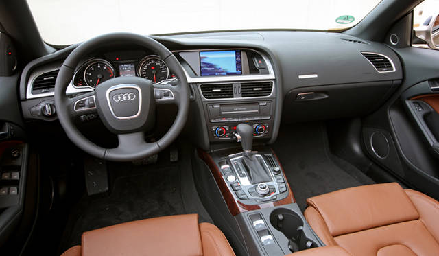 <b>Audi A5 Cabriolet｜アウディ A5 カブリオレ</b>