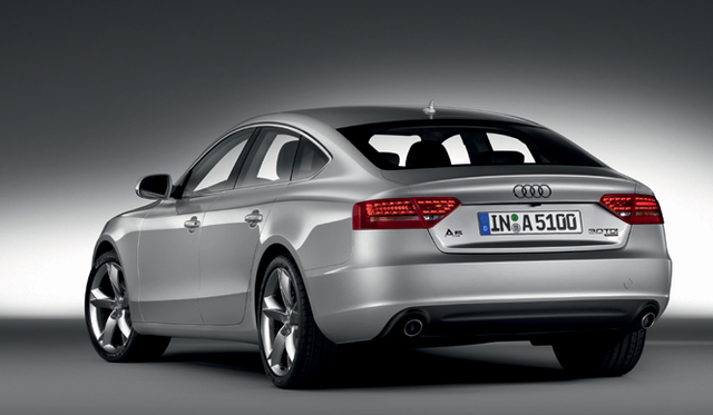 <b>Audi A5 Sportsback｜アウディ A5 スポーツバック</b>