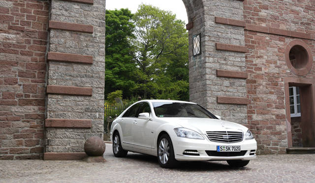 <b>Mercedes-Benz S400 Hybrid｜メルセデス・ベンツ S400ハイブリッド</b>