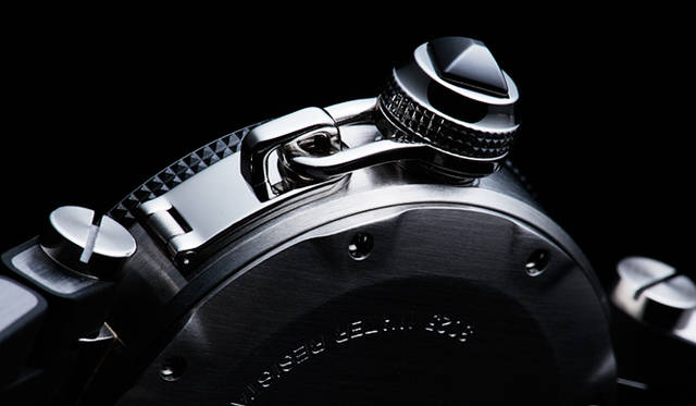 Cartier／Pasha Seatimer Lady｜カルティエ／パシャ シータイマー レディ｜自動巻き SSケース＆ストラップ（ブレスレットにラバーコーティング） 100メートル防水 47万2500円