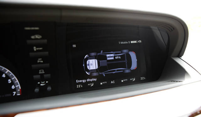 <b>Mercedes-Benz S400 Hybrid｜メルセデス・ベンツ S400ハイブリッド</b>