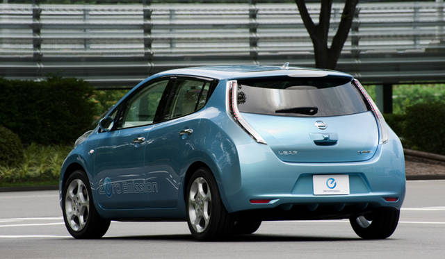 <b>NISSAN LEAF｜日産 リーフ</b>