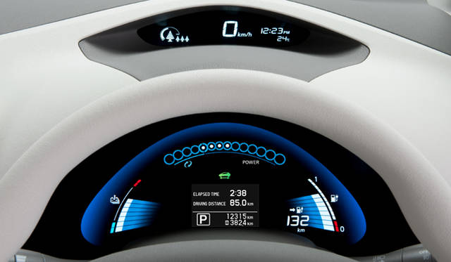 <b>NISSAN LEAF｜日産 リーフ</b>