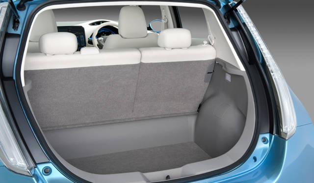 <b>NISSAN LEAF｜日産 リーフ</b>