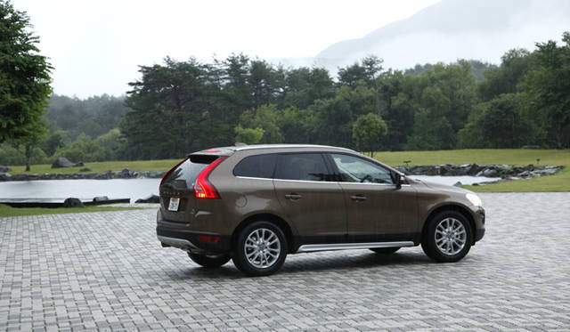 <b>VOLVO XC60｜ボルボ XC60</b>