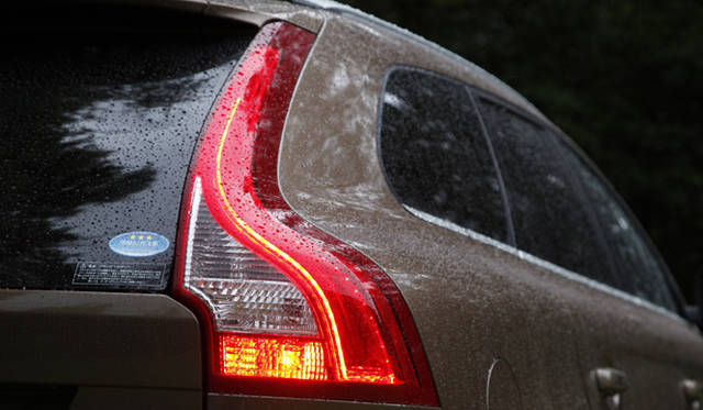 <b>VOLVO XC60｜ボルボ XC60</b>