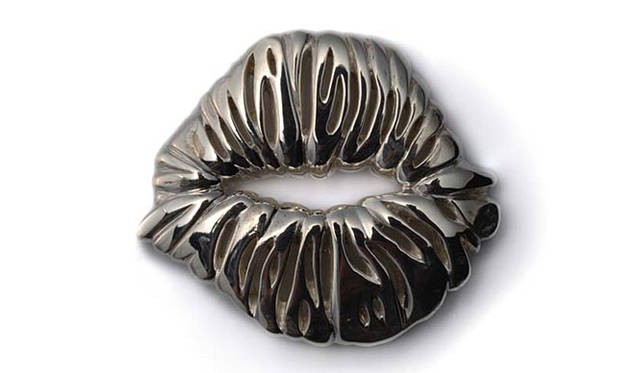 「HABANES HABANERA（ハバネス ハバネラ）」 バッヂ1万3000円