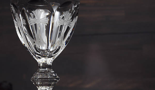 <b>CHROME HEARTS｜クロムハーツ</b>　「CHROME HEARTS TOKYO」1階にて展示　“Baccarat for Chrome Hearts Crystal Collection”