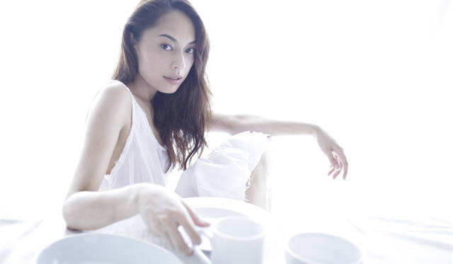 田中玲（たなかれい）｜連載　其の二「白い食卓」