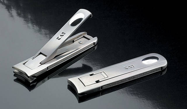 ネイルケアツール「MIMUNO（ミムーノ）」 ネイルクリッパー（ツメキリ）（革ケース付）8400円