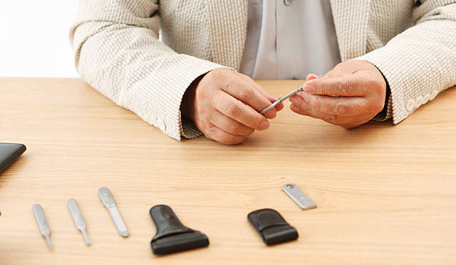 ネイルケアツール「MIMUNO（ミムーノ）」 