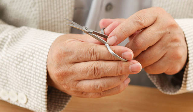 ネイルケアツール「MIMUNO（ミムーノ）」 