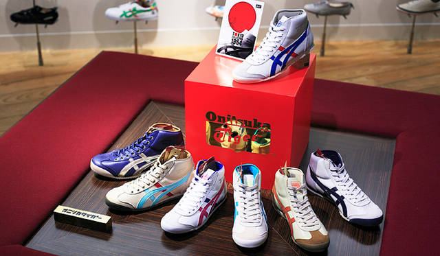 オニツカタイガー東京（Onitsuka Tiger TOKYO)
