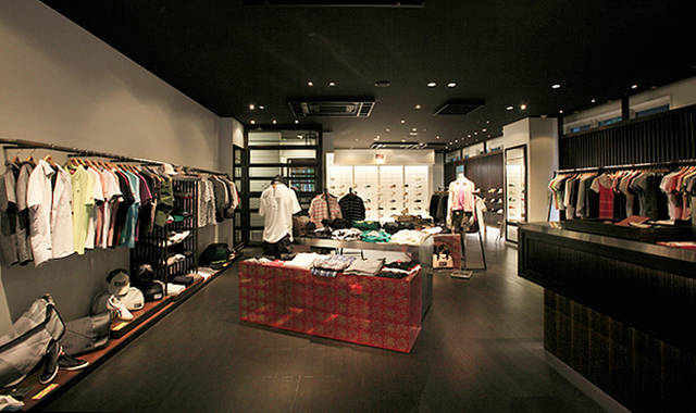 オニツカタイガー神戸（Onitsuka Tiger KOBE）