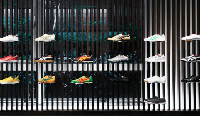 オニツカタイガー神戸（Onitsuka Tiger KOBE）