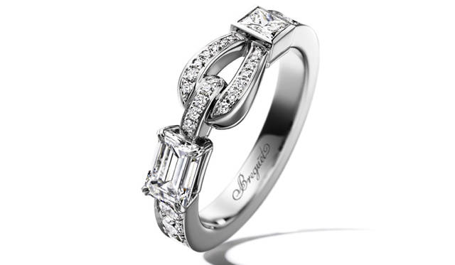 BREGUET｜ブレゲ　リング　：18K ホワイトゴールド、　エメラルドカットダイヤモンド （0.57ct）、　プリンセスカットダイヤモンド（0.25ct）、ブリリアントカットダイヤモンドパヴェ TW/IF-VVS 31石