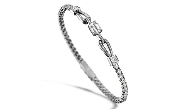BREGUET｜ブレゲ　ブレスレット　：18K ホワイトゴールド、　ブリリアントカットダイアモンド パヴェ TW/IF-VVS 94石 （3.75ct）、プリンセスカットダイヤモンド TW/IF-VVS 2石、　エメラルドカットダイヤモンド F/VS2 1石 （1.10ct）