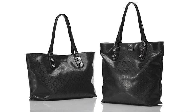 <strong>GUCCI｜グッチ</strong>　左から：「メタルスタッズ」トートバッグ 9万9750円、「メタルスタッズ」トートバッグ 9万6600円