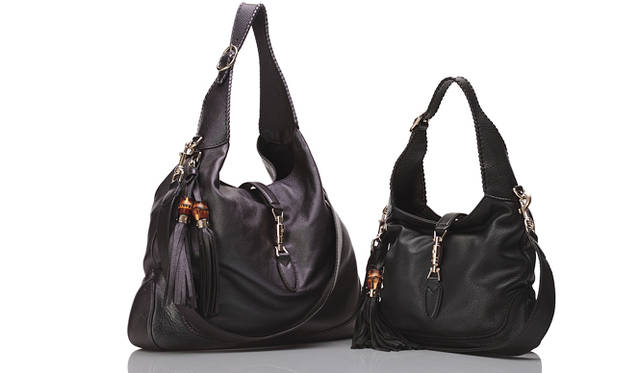 <strong>GUCCI｜グッチ</strong>　左から：「ニュージャッキーバッグ」ディアメタル 31万3950円、「ニュージャッキーバッグ」ソフトディア 23万9400円