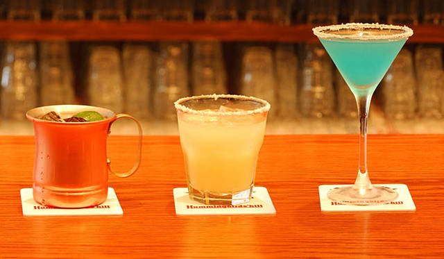 アメリカンレストラン＆バー「Hummingbirds’hill（ハミングバーズヒル）」