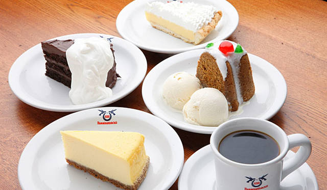 アメリカンレストラン＆バー「Hummingbirds’hill（ハミングバーズヒル）」