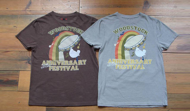 「WOODSTOCK×TMT」T-SHIRT（表）9240円<br> WOODSTOCK is a registered trademark of UFS, Inc. © 2009 Woodstock Ventures LC