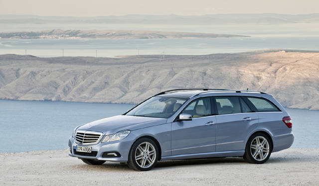 <b>Mercedes-Benz E Class Wagon｜メルセデス・ベンツ Eクラスワゴン</b>