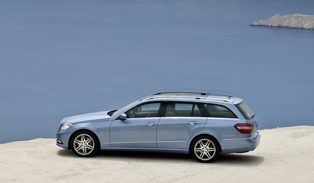 <b>Mercedes-Benz E Class Wagon｜メルセデス・ベンツ Eクラスワゴン</b>