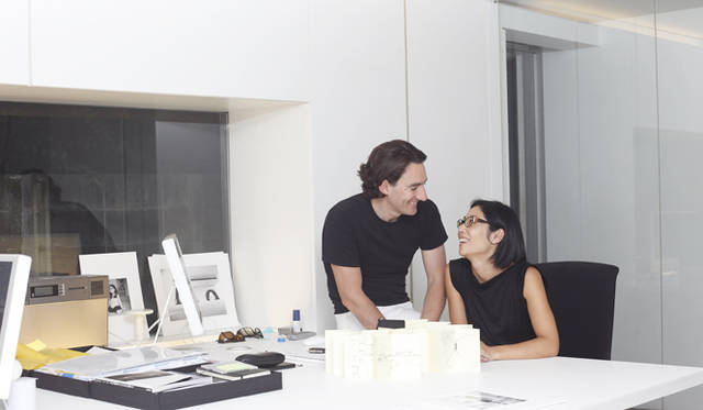 Divine of Creation｜グエナエル・ニコラさん(左)、宮元玲子さん(右)