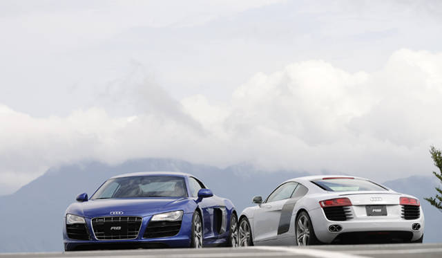 <b>Audi R8 5.2 FSI quattro｜アウディ R8 5.2 FSI クワトロとアウディ R8 4.2 FSI クワトロ</b>