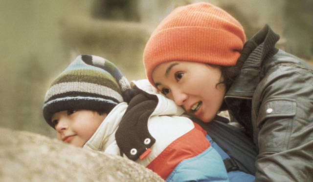 映画 『クリーン』 より　　©2004 - Rectangle Productions / Leap Films / 1551264 Ontario Inc / Arte