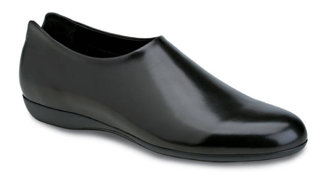 <b>Salvatore Ferragamo for Yohji Yamamoto</b> シューズ「LEBEN」 6万5100円