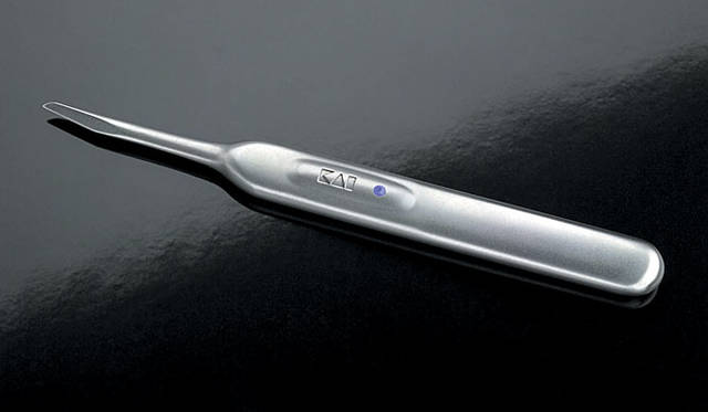 ネイルケアツール「MIMUNO（ミムーノ）」 キューティクルナイフ（甘皮切り）5250円