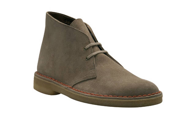 クラークス オリジナルズ デザートブーツ誕生60周年特別記念モデル「Vintage Sand Suede」2万4150円（メンズ）