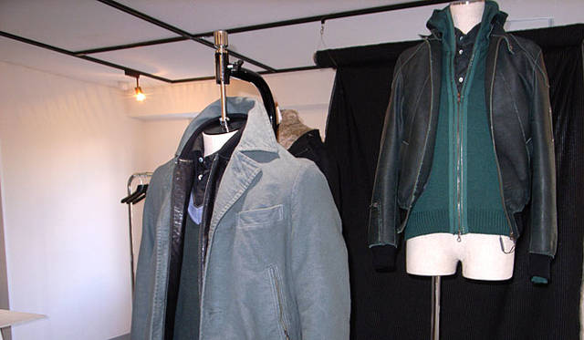 <strong>「MARCO TAGLIAFERRI（マルコ・タリアフェリ）」</strong> 2009-10秋冬コレクション展示会場より
