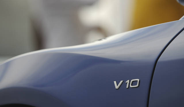 <b>Audi R8 5.2 FSI quattro｜アウディ R8 5.2 FSI クワトロ</b>