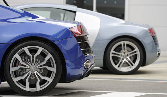 <b>Audi R8 5.2 FSI quattro｜アウディ R8 5.2 FSI クワトロ</b>