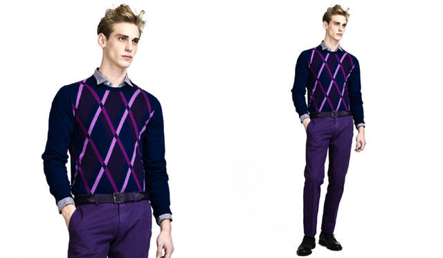 <b>BALLANTYNE 2009AW MENS COLLECTION</b><br>ロイヤルブルー×グレーのカラーコンビネーション<br>カシミヤプルオーバー24万1500円、パンツ3万6750円、ベルト5万5650円、シューズ11万3400円