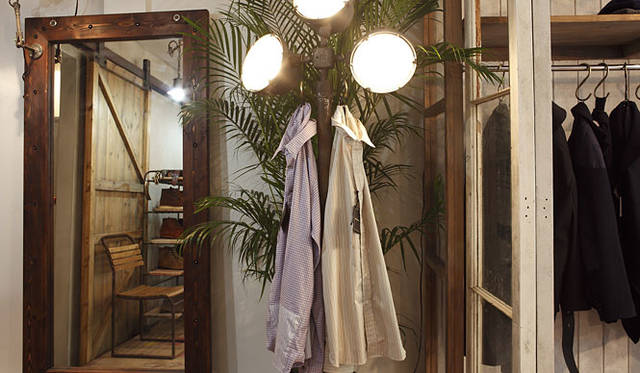 <strong>ナイジェル・ケーボンのフラッグシップショップ「THE ARMY GYM - Nigel Cabourn」</strong>