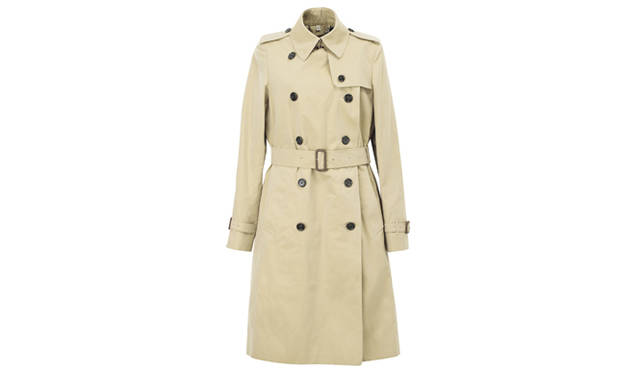 トレンチコート　21万円、　バーバリー表参道