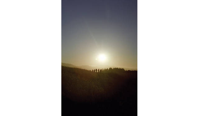 TOKYO PHOTO 2009<br><b>artist:Peter Sutherland</b><br>title:Hill People<br>gallery:G/P Gallery<br> size:52 × 77cm