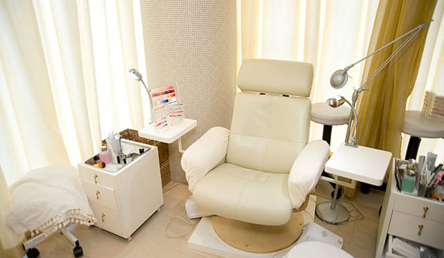 ネイルサロン「Jumarnah（ジュマーナー）」