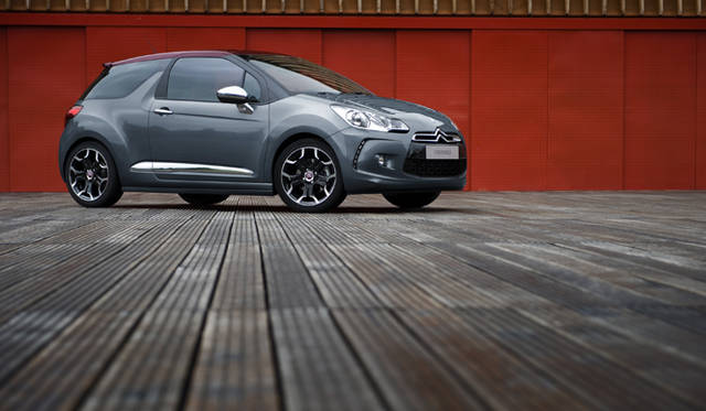 <b>CITROEN DS3｜シトロエン DS3</b>