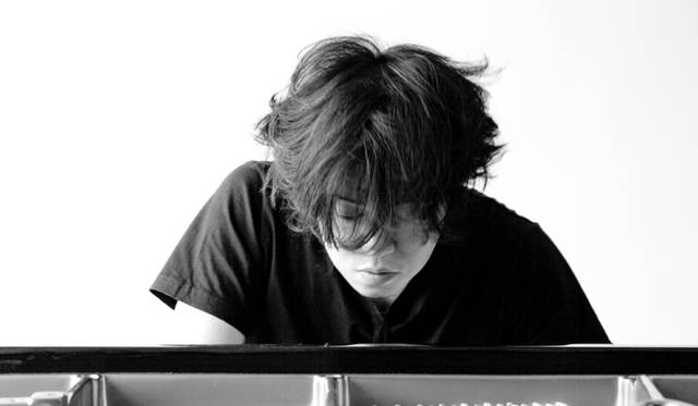 渋谷慶一郎｜Shibuya Keiichiro　写真＝新津保建秀